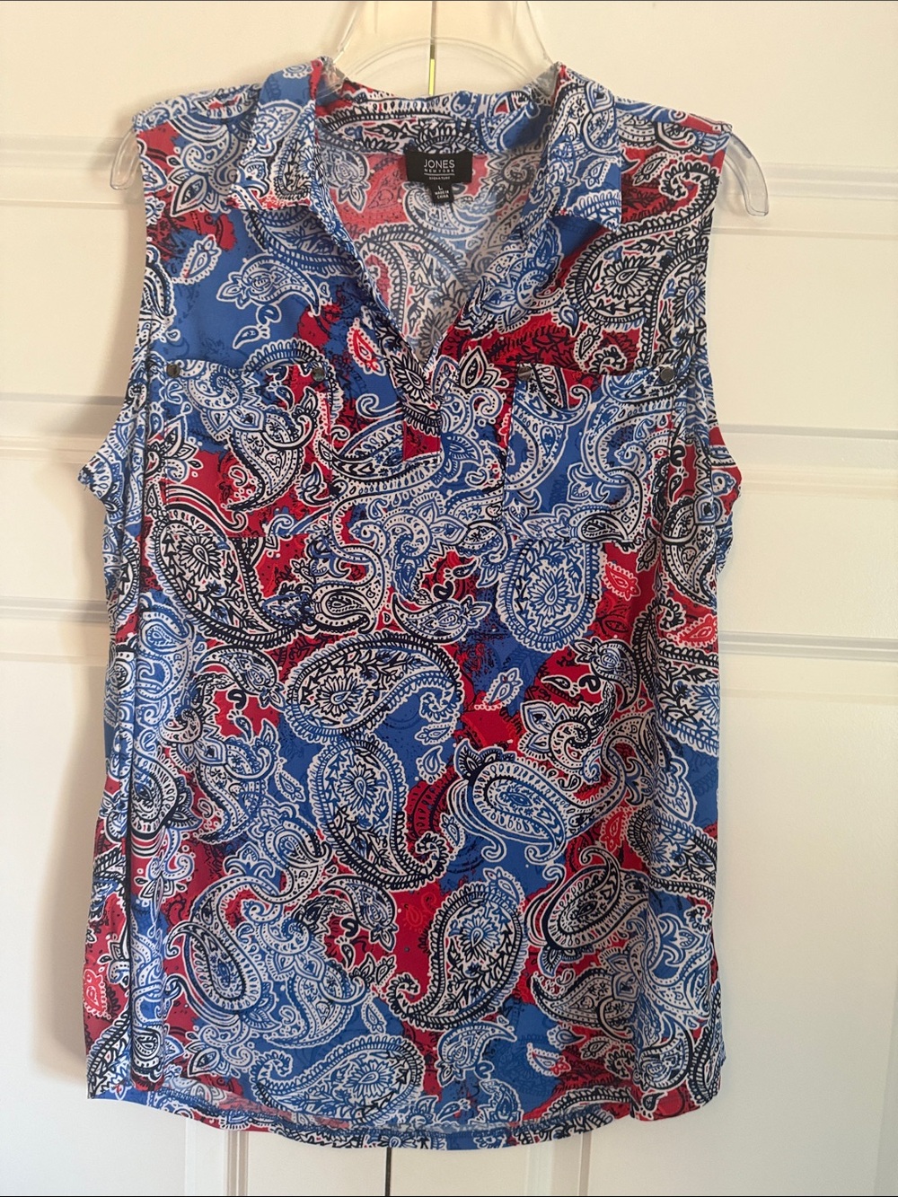 Jones New York Blue, Red and White Paisley Sleeveless Top